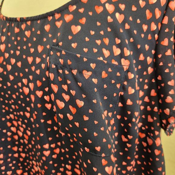 Torrid Georgette Heart Button Back Blouse Size 1X - Picture 6 of 11